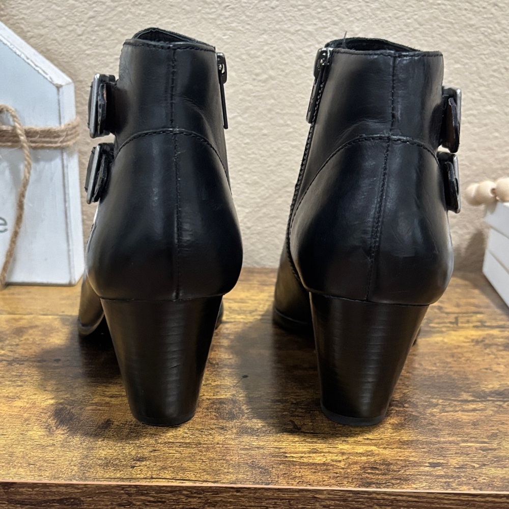 Frye Black Leather Ankle Jennifer Booties with Buckles - Picture 8 of 10